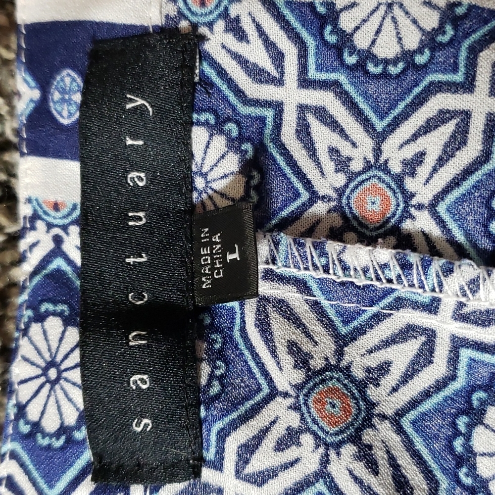 Sanctuary 100% Polyester Hidden Button Sleeveless… - image 4